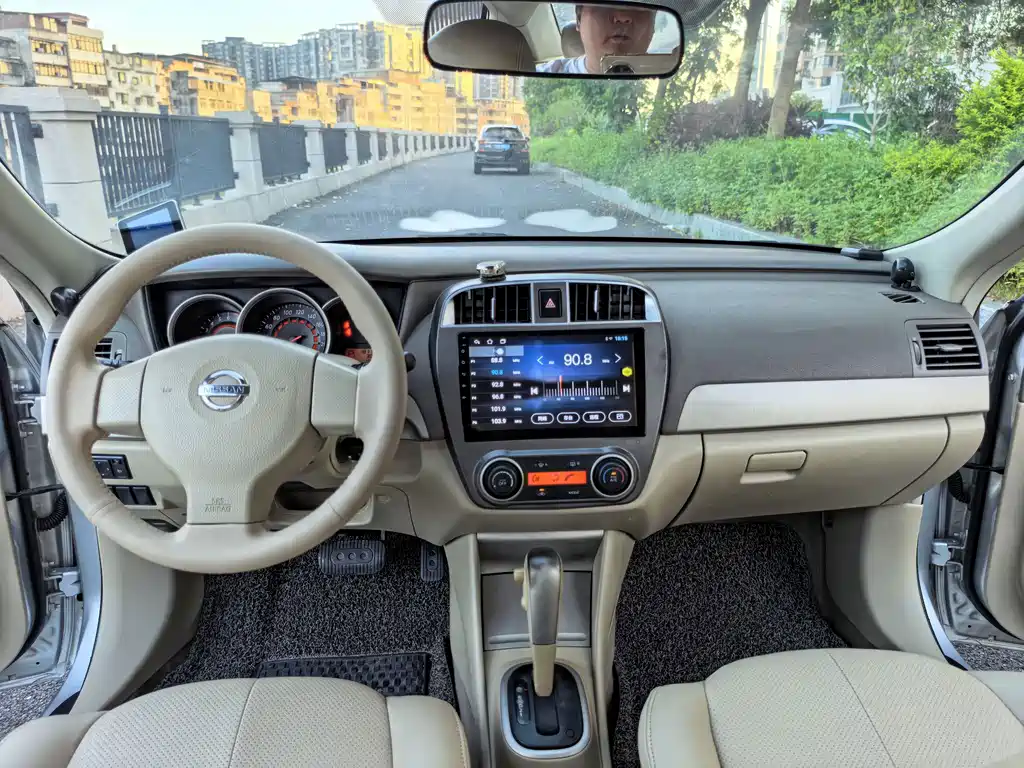 Nissan Sylphy 2012