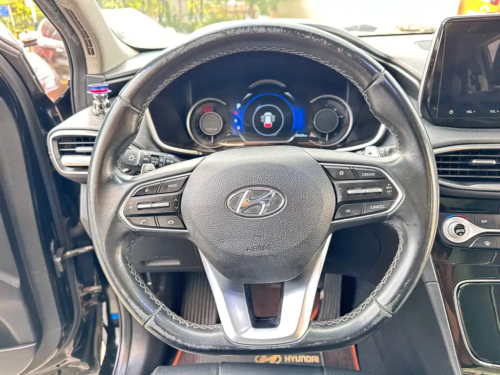 Hyundai Santa Fe 2020 — фото 17
