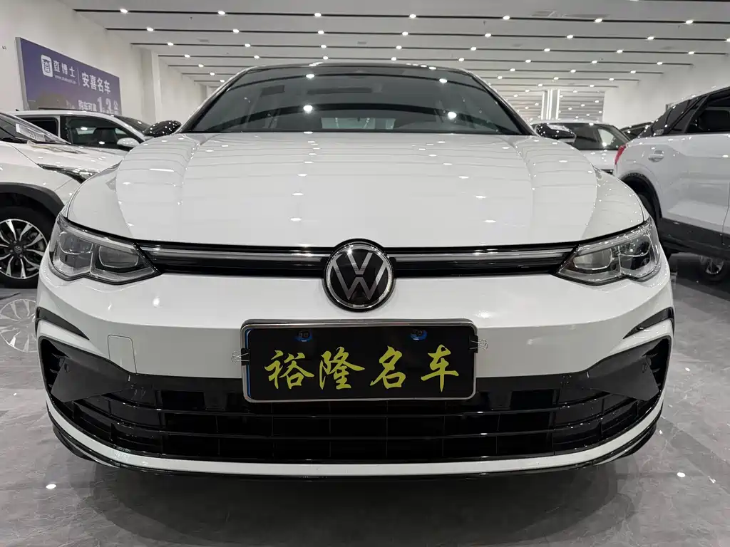 Volkswagen Golf 2022
