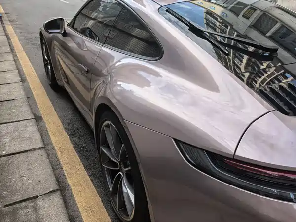 Porsche 911 2023