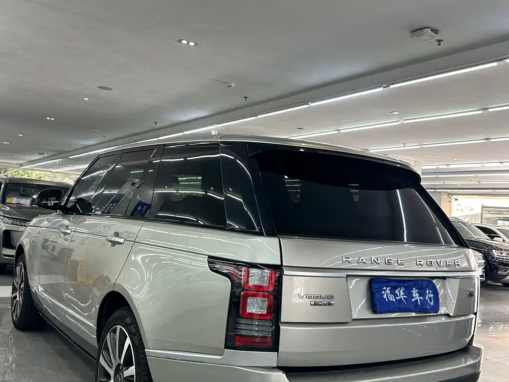 Land Rover Range Rover 2016 — фото 12