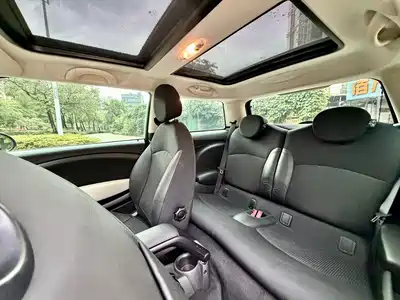 MINI MINI 2012