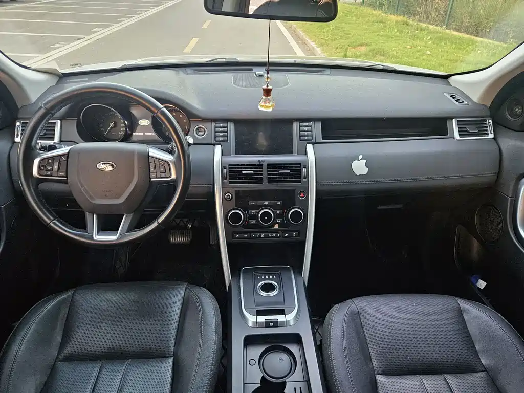 Land Rover Discovery Sport 2017 — фото 8
