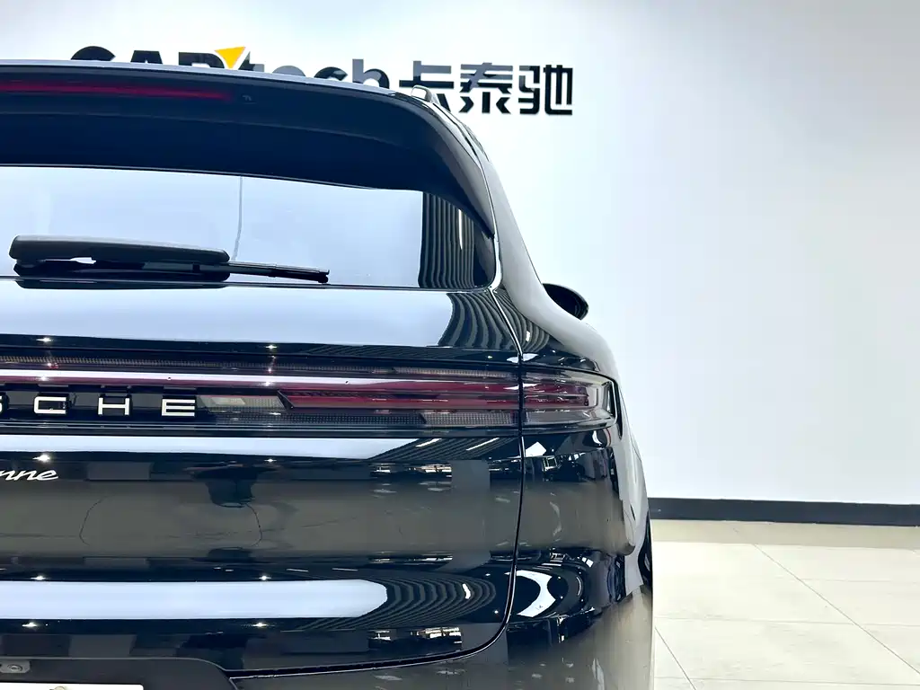 Porsche Cayenne 2024 — фото 8