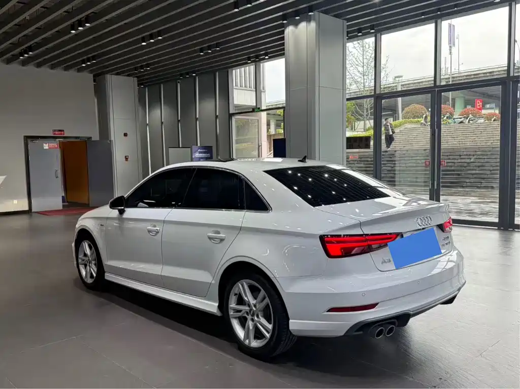 Audi A3 2020 — фото 12