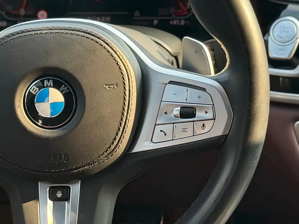 BMW 7 Series 2019 — фото 14