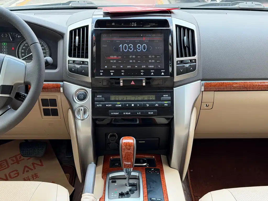 Toyota Land Cruiser 2016