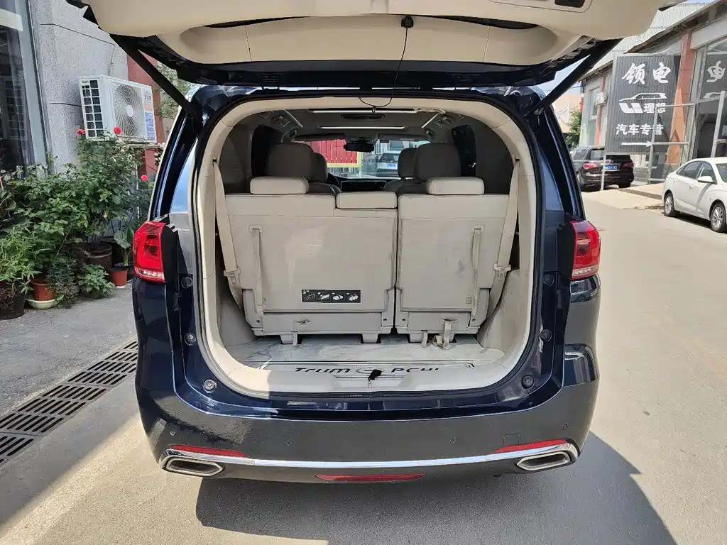 GAC Motor Trumpchi M8 2018 — фото 11