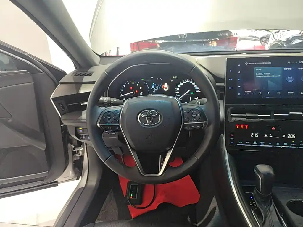 Toyota Avalon 2023 — фото 11