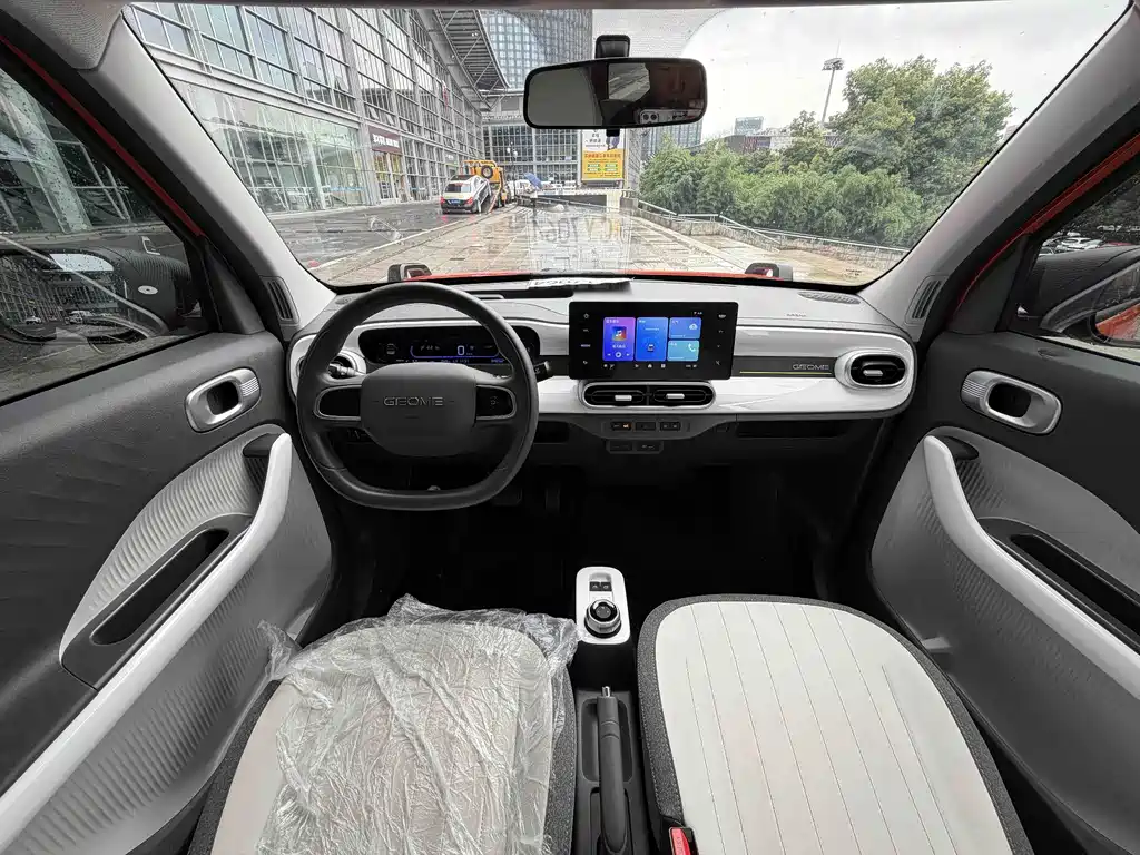 Geely Galaxy Panda 2026 — фото 15