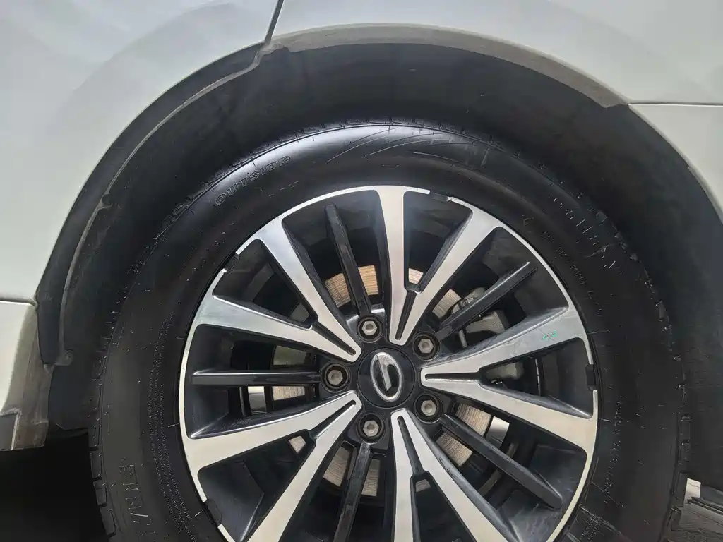 GAC Motor Trumpchi M8 2023 — фото 13