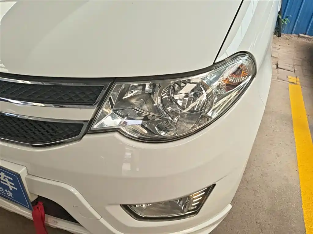 Wuling Hongguang 2016 — фото 24