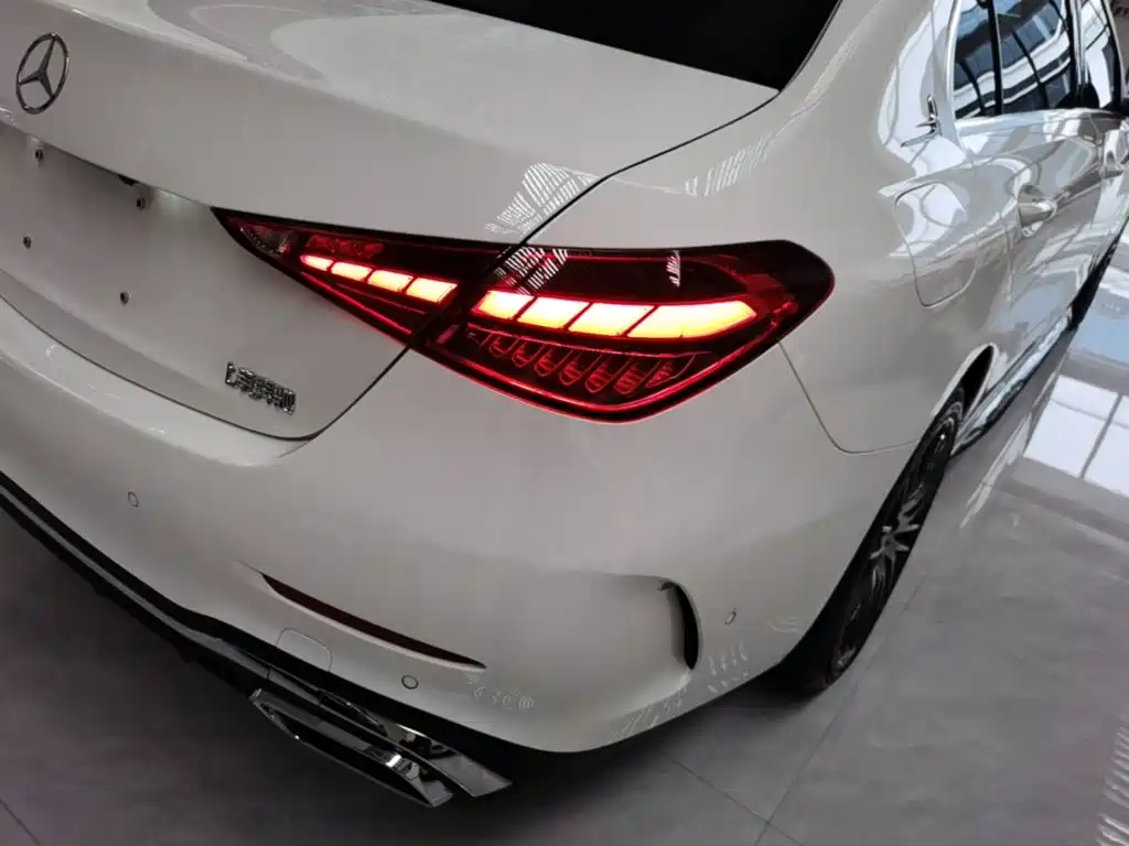Mercedes-Benz C-Class 2023 — фото 8