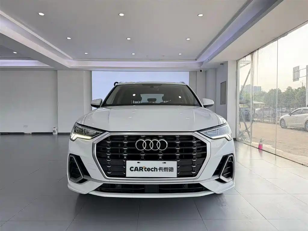 Audi Q3 2019 — фото 3
