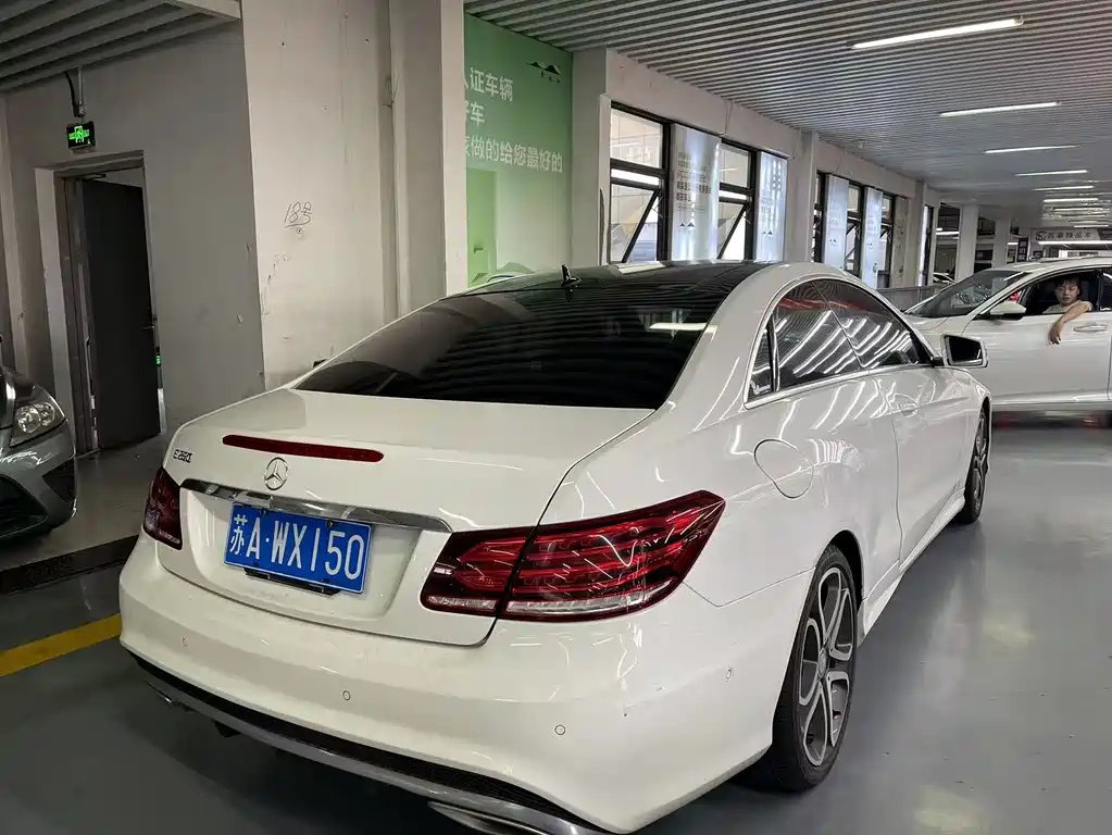 Mercedes-Benz E-Class 2015