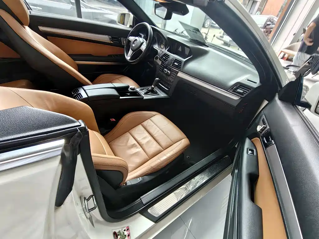 Mercedes-Benz E-Class 2013 — фото 13