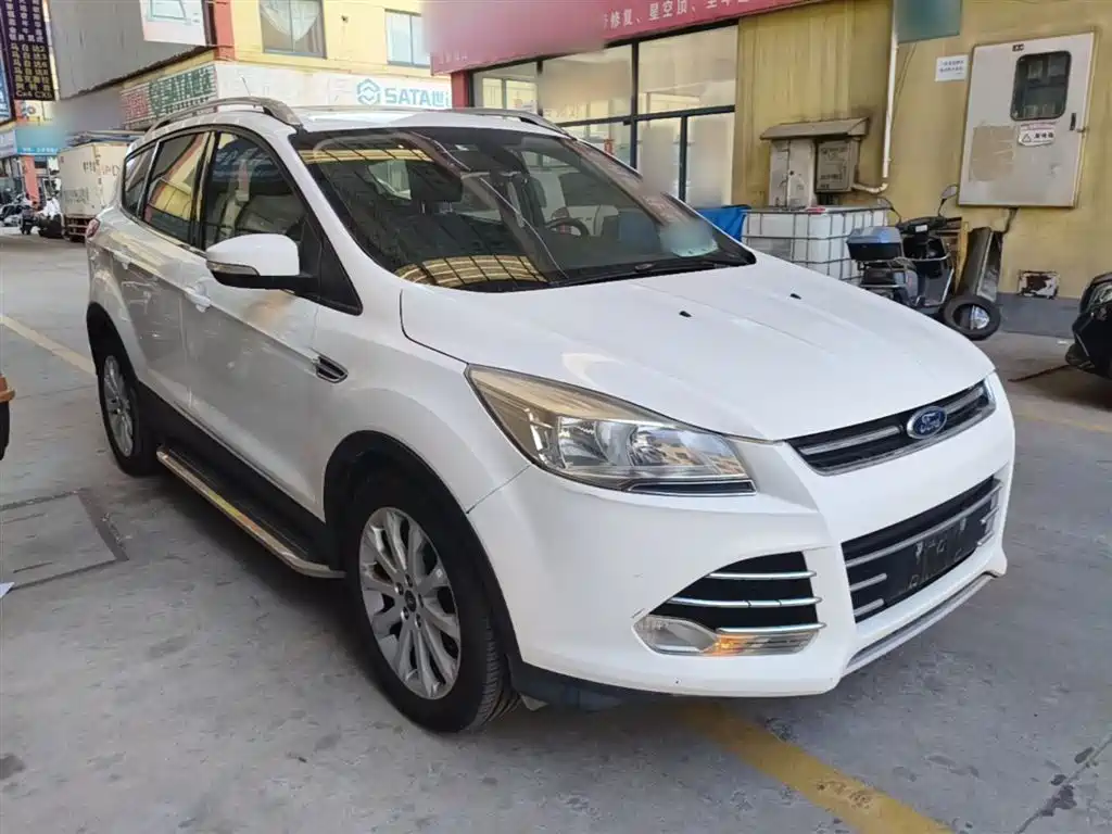 Ford Kuga 2015 — фото 4