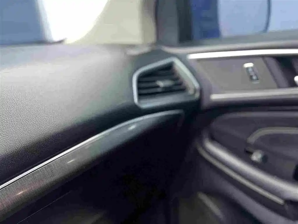 Ford Edge 2015 — фото 16