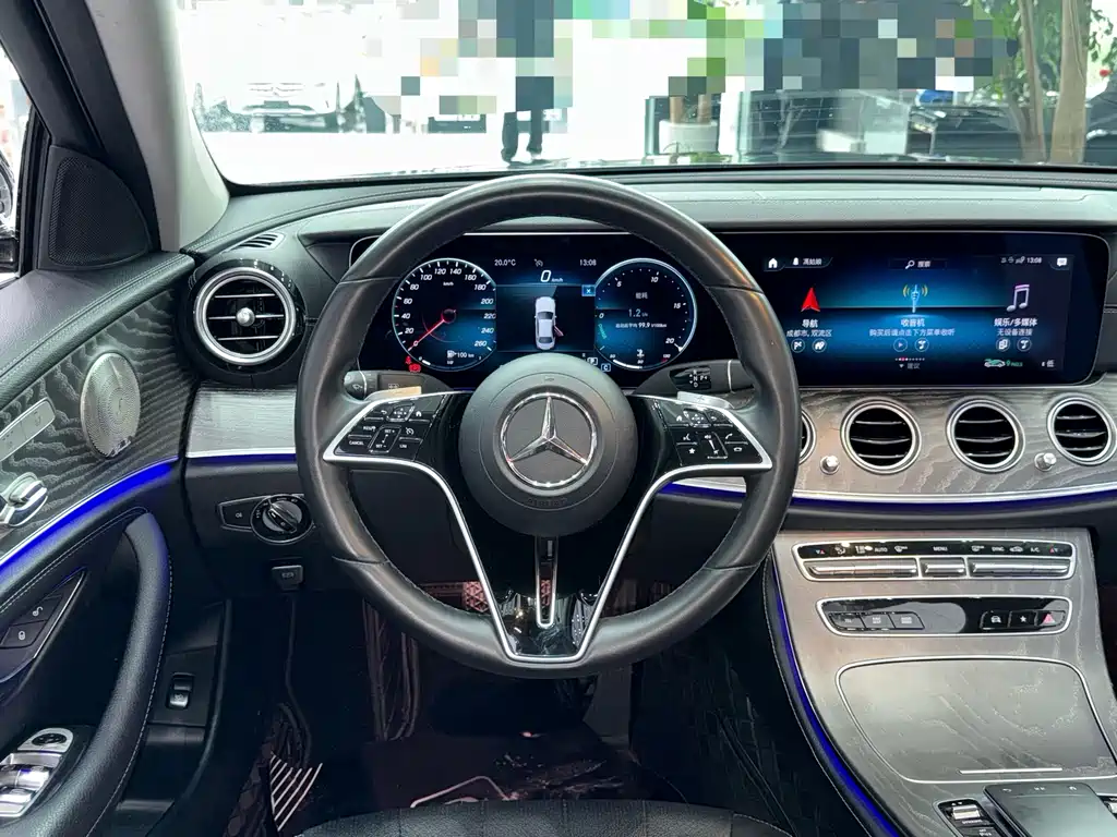 Mercedes-Benz E-Class 2022