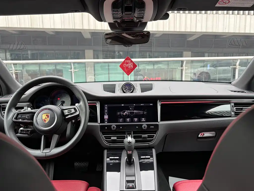 Porsche Macan 2022 — фото 15