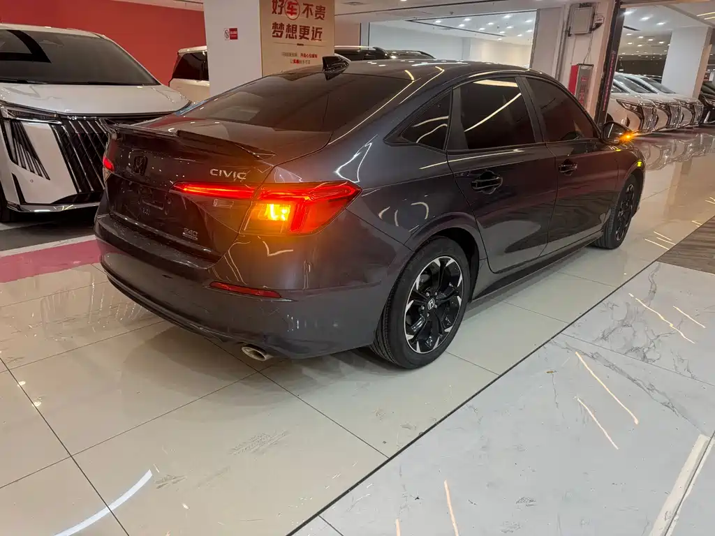 Honda Civic 2022 — фото 15