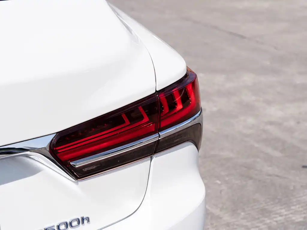 Lexus LS 2019