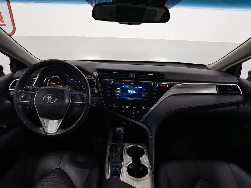 Toyota Camry 2020