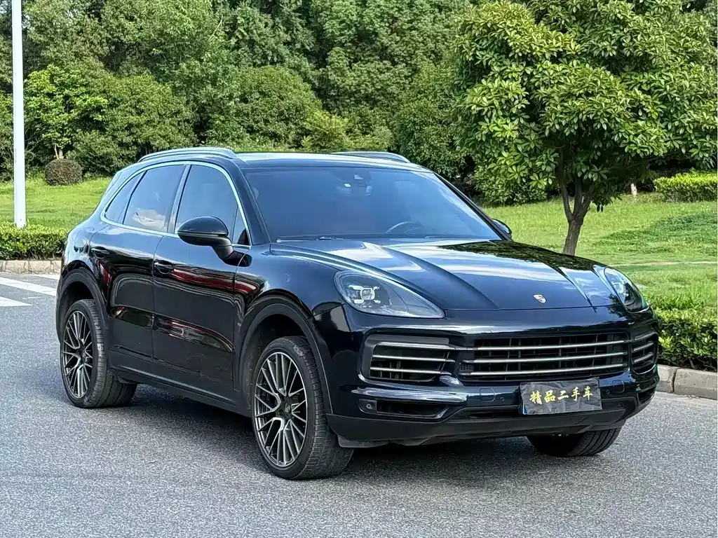 Porsche Cayenne 2018 — фото 2