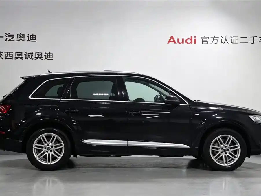 Audi Q7 2019 — фото 3