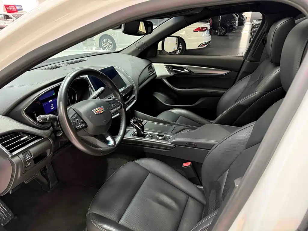 Cadillac CT5 2021 — фото 10