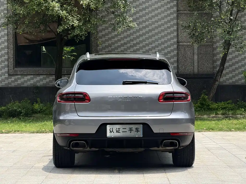 Porsche Macan 2017 — фото 19