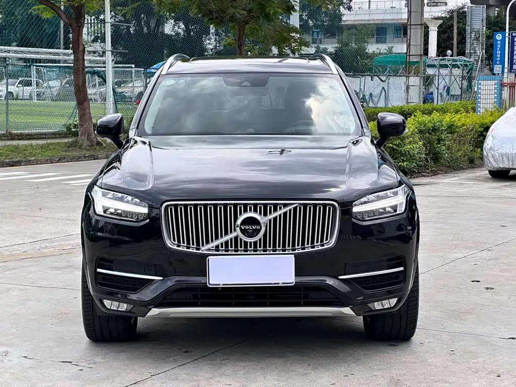Volvo XC90 2018 — фото 3