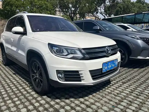 Volkswagen Tiguan 2015