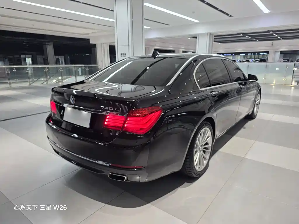 BMW 7 Series 2014 — фото 20