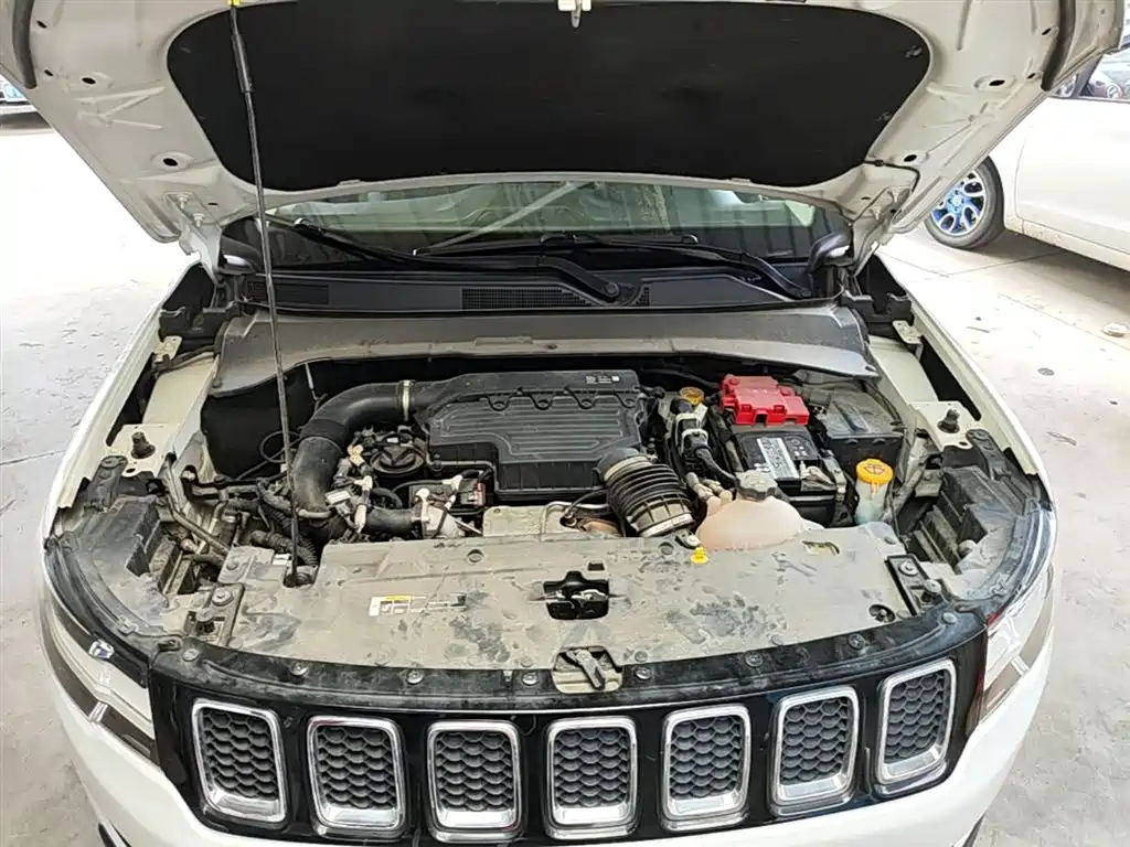 Jeep Compass 2020 — фото 20