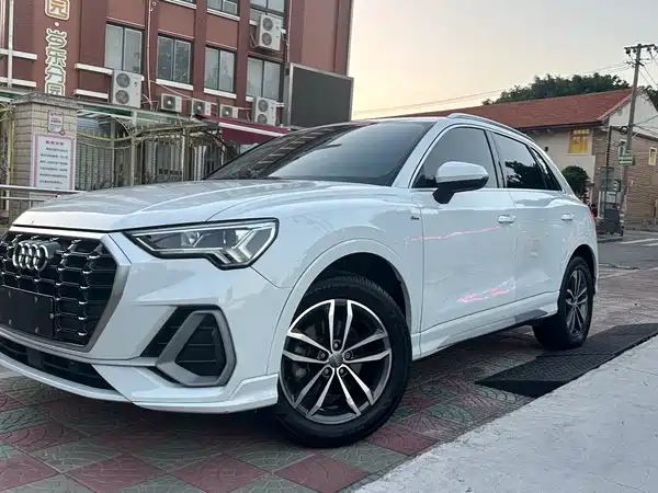Audi Q3 2021