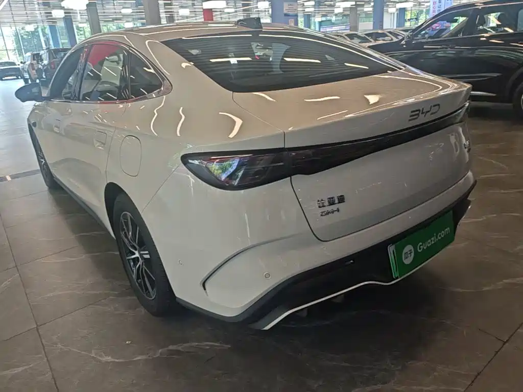 BYD Seal 06 2025