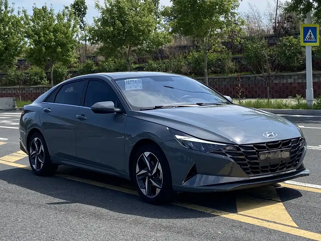 Hyundai Elantra 2021