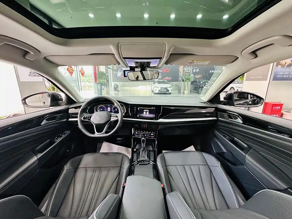 Volkswagen Passat 2024