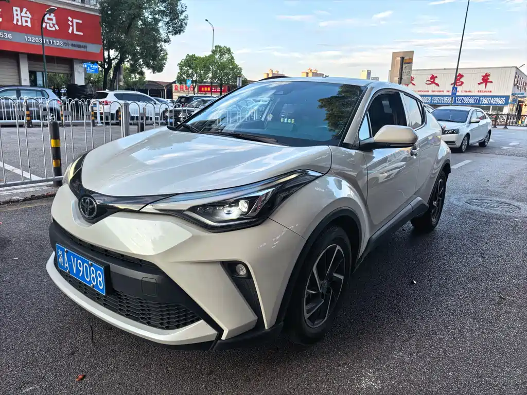 Toyota C-HR 2023