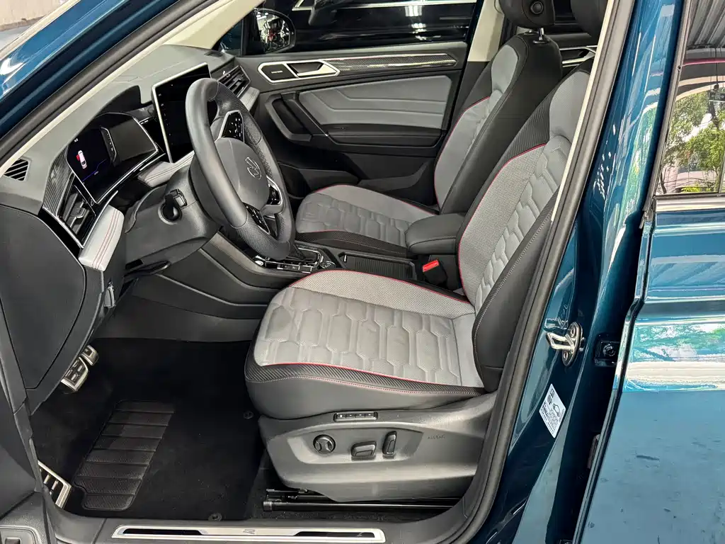 Volkswagen Tiguan L 2022 — фото 4