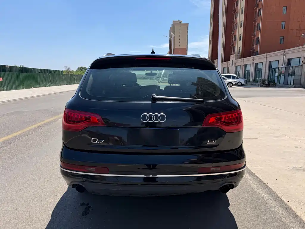 Audi Q7 2011