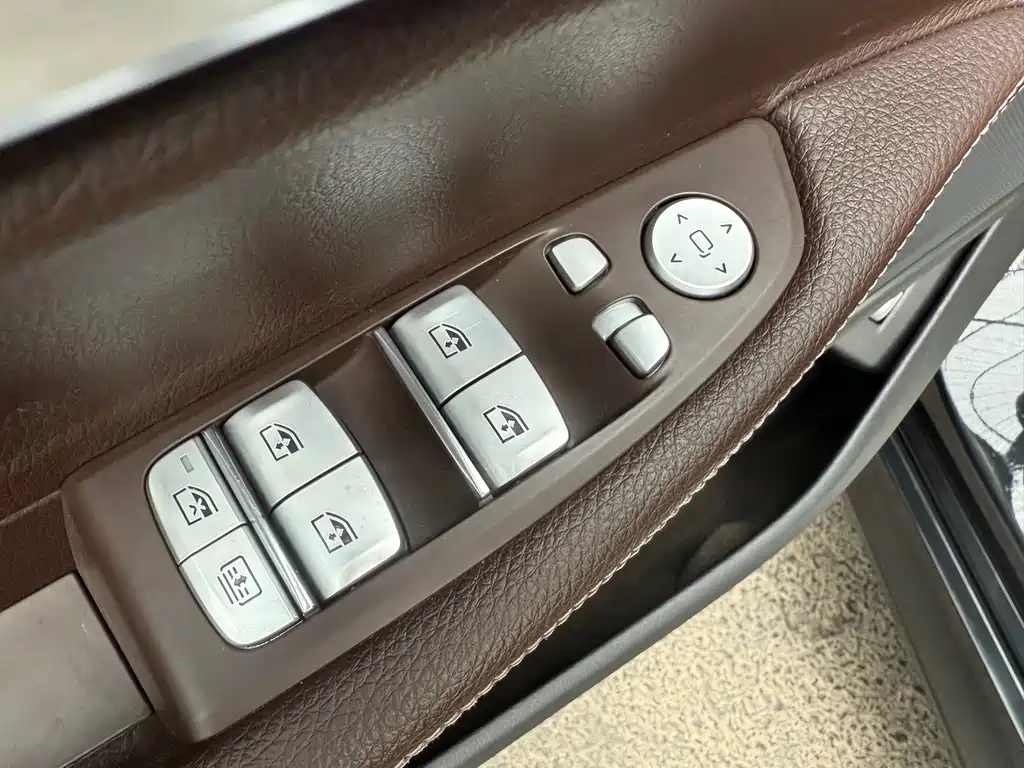 BMW 7 Series 2019 — фото 14