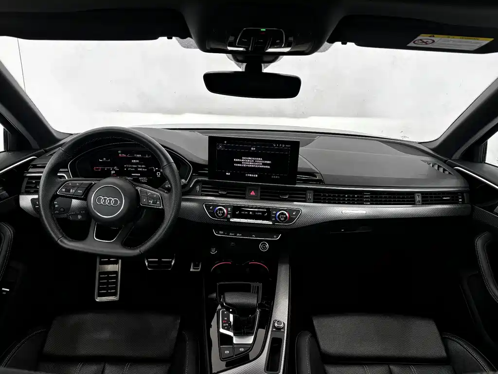 Audi A4L 2024 — фото 15