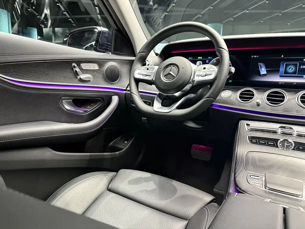 Mercedes-Benz E-Class 2019 — фото 14
