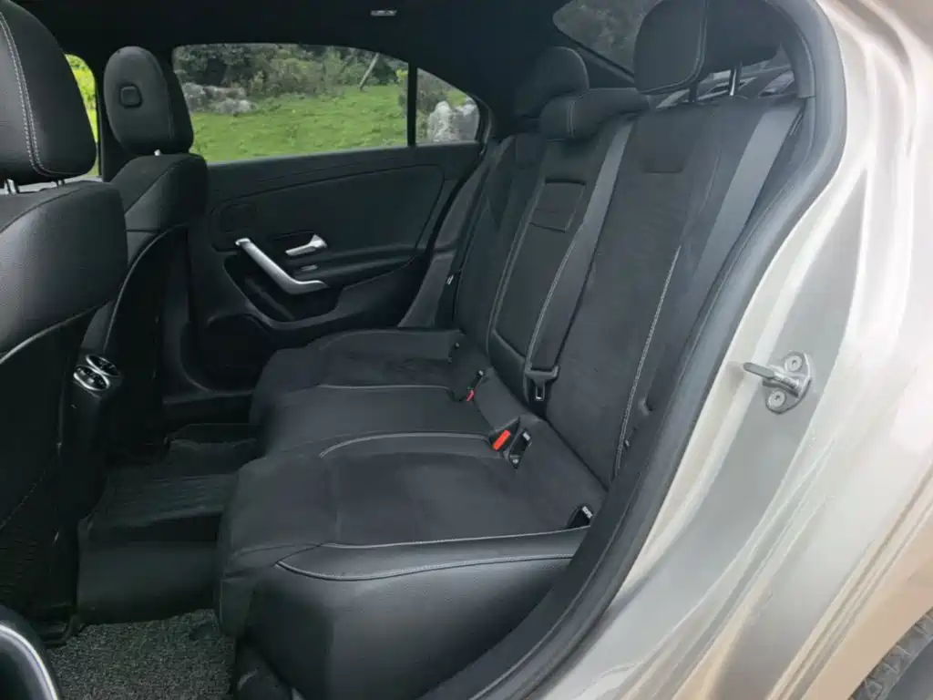 Mercedes-Benz A-Class 2019 — фото 17