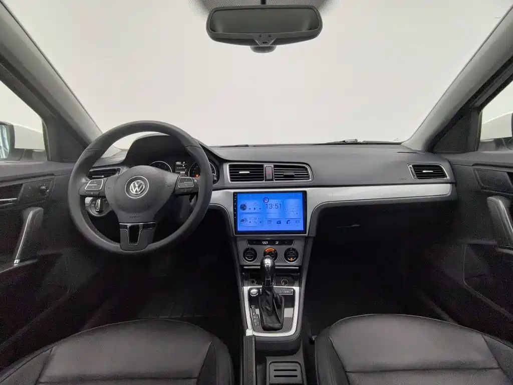 Volkswagen Gran Lavida 2013