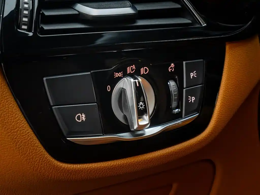 BMW 6 Series GT 2022 — фото 15