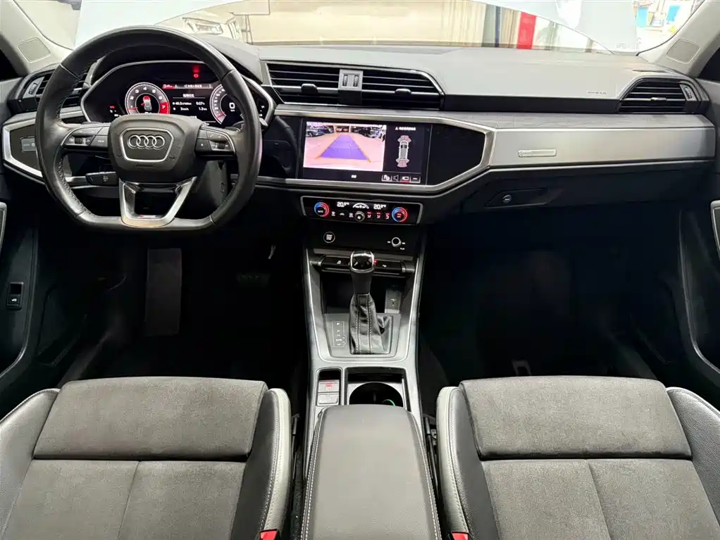 Audi Q3 2023 — фото 20