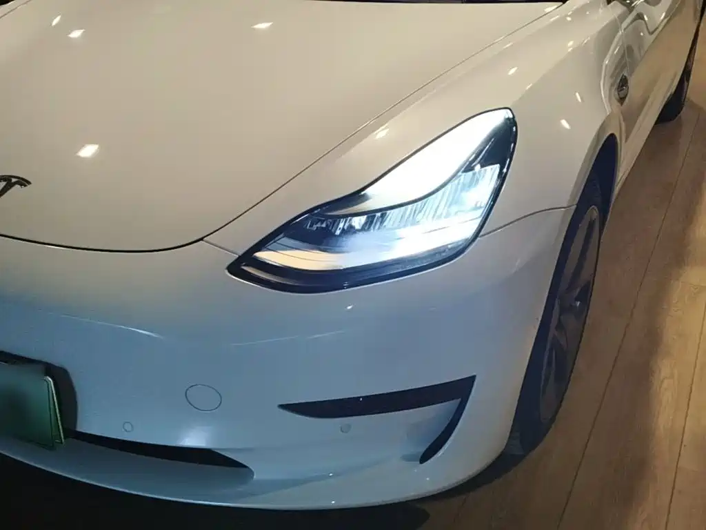 Tesla Model 3 2020 — фото 18